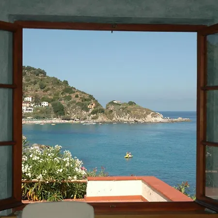 Apartamento Cotoncello, Direttamente Sul Mare SantʼAndrea