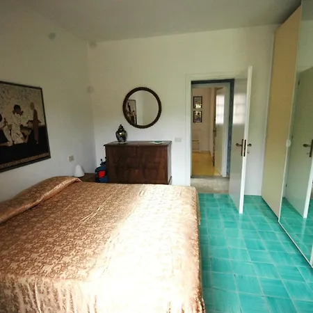 Apartament Cotoncello, Direttamente Sul Mare SantʼAndrea